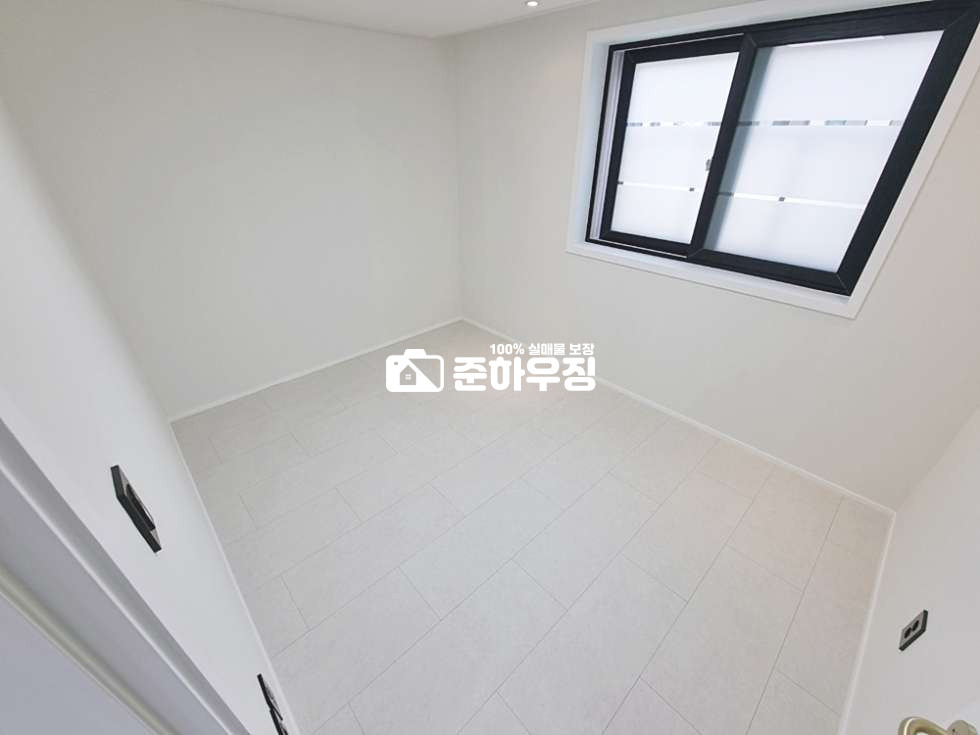 경기 안산단원구 와동 안산 단원구 와동!!3룸!왕테라스!!복층 ~최신형 삼성비스포크 식치세척기 ~!! 펜트리장, 시스템헹거 분양 매물번호 10179 사진 14