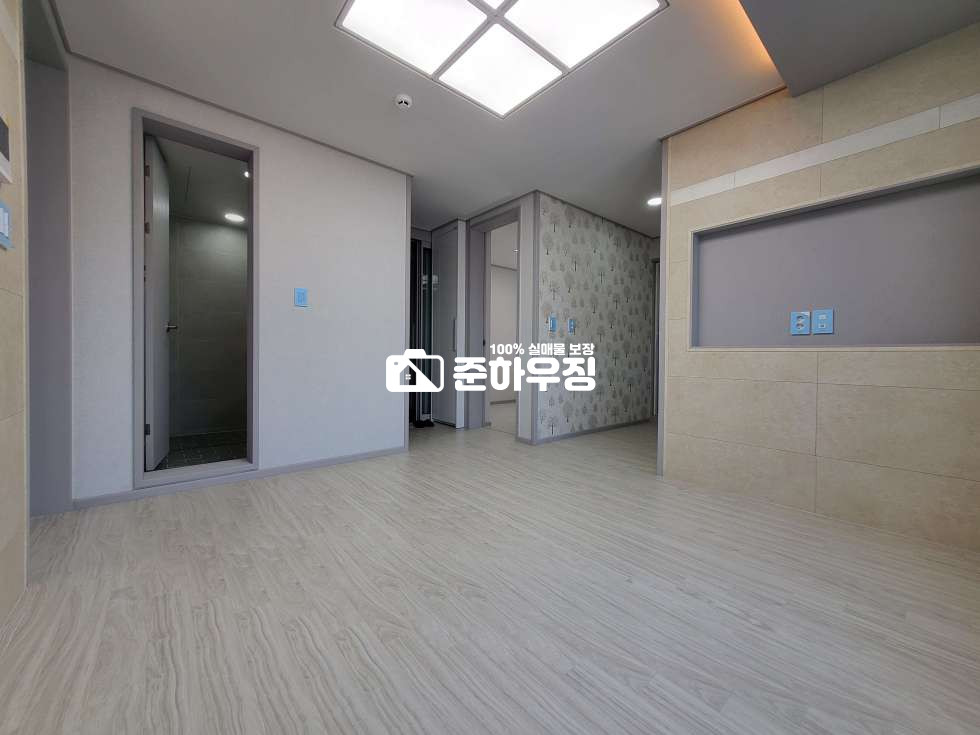 서울 금천구 독산동 서울 금천구 독산동!! 독보적인 2룸 사이즈~!! 주방과 거실이 확실히 분리된 구조!! 갭투자 및 실거주 추천 분양 매물번호 10233 사진 6