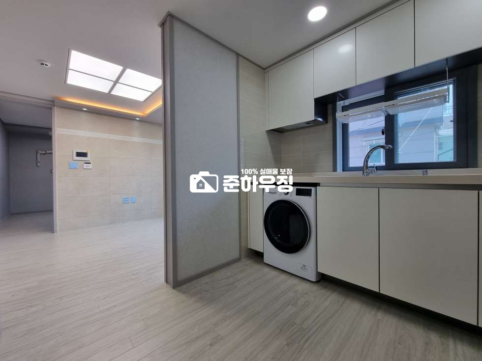 서울 금천구 독산동 서울 금천구 독산동!! 독보적인 2룸 사이즈~!! 주방과 거실이 확실히 분리된 구조!! 갭투자 및 실거주 추천 분양 매물번호 10235 사진 7