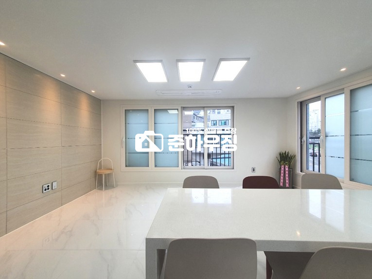 경기 김포시 고촌읍 신곡리 101동 김포시 고촌~!! 아파지 단지 바로 옆에 있어 모든 인프라를 같이 사용 할수 있는 깔금한 빌라 분양 매물번호 10384 사진 4