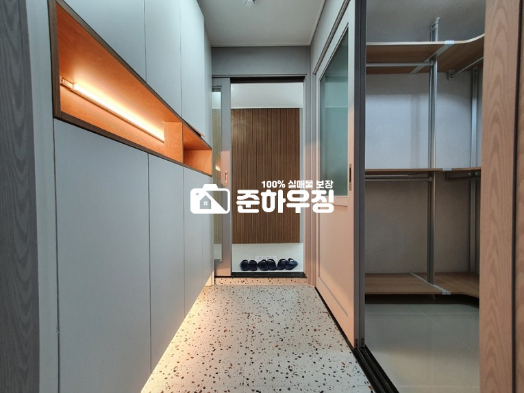 경기 김포시 통진읍 서암리 102동 김포시 ~주차100% 통진초교 인접 ~ 서울 진입 버스 인접!!! 제2외곽순환도로 개통으로 풍부한 교통망 확보, 주변 개발로 주택가격 상승 호재 많은 이곳 분양 매물번호 10450 사진 2