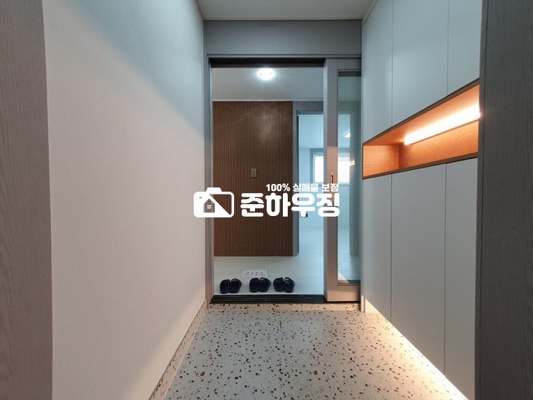 경기 김포시 통진읍 서암리 102동 김포시 ~주차100% 통진초교 인접 ~ 서울 진입 버스 인접!!! 제2외곽순환도로 개통으로 풍부한 교통망 확보, 주변 개발로 주택가격 상승 호재 많은 이곳 분양 매물번호 10451 사진 2