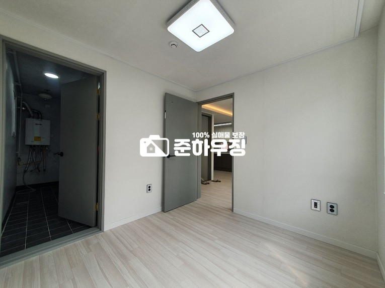 경기 부천소사구 소사본동 부천시!! ~ 시스템 에어컨 , 넓은 주방구조, 방2개,욕실1개 ,!!~소사역~ 서울접근 훌륭!! 분양 매물번호 10491 사진 11