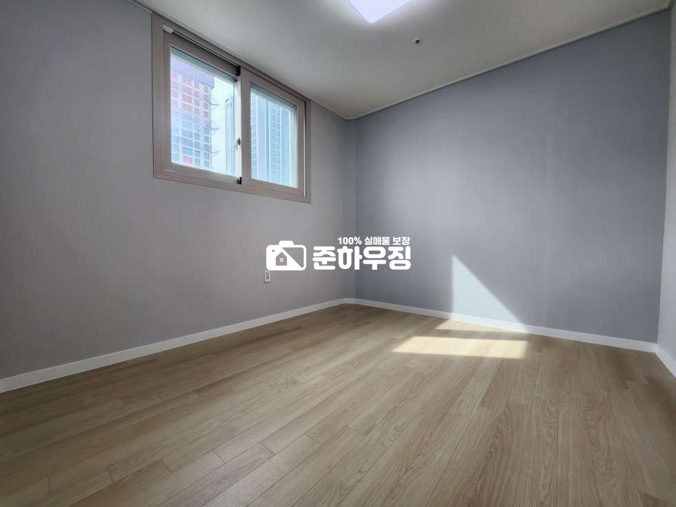 경기 안양만안구 안양동 안양시 안양동에 위치한 특별한 4룸! 뻥뷰+넓은 사이즈, 주변 시세 대비 정말 저렴한 주택 등기 현장 분양 매물번호 10619 사진 15