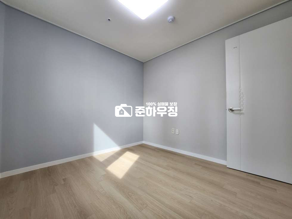 경기 안양만안구 안양동 안양시 안양동에 위치한 특별한 4룸! 뻥뷰+넓은 사이즈, 주변 시세 대비 정말 저렴한 주택 등기 현장 분양 매물번호 10619 사진 16
