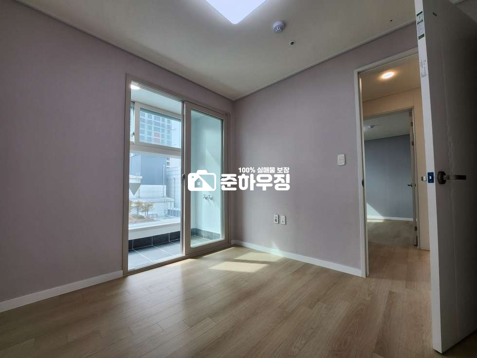 경기 안양만안구 안양동 안양시 안양동에 위치한 특별한 4룸! 뻥뷰+넓은 사이즈, 주변 시세 대비 정말 저렴한 주택 등기 현장 분양 매물번호 10619 사진 19