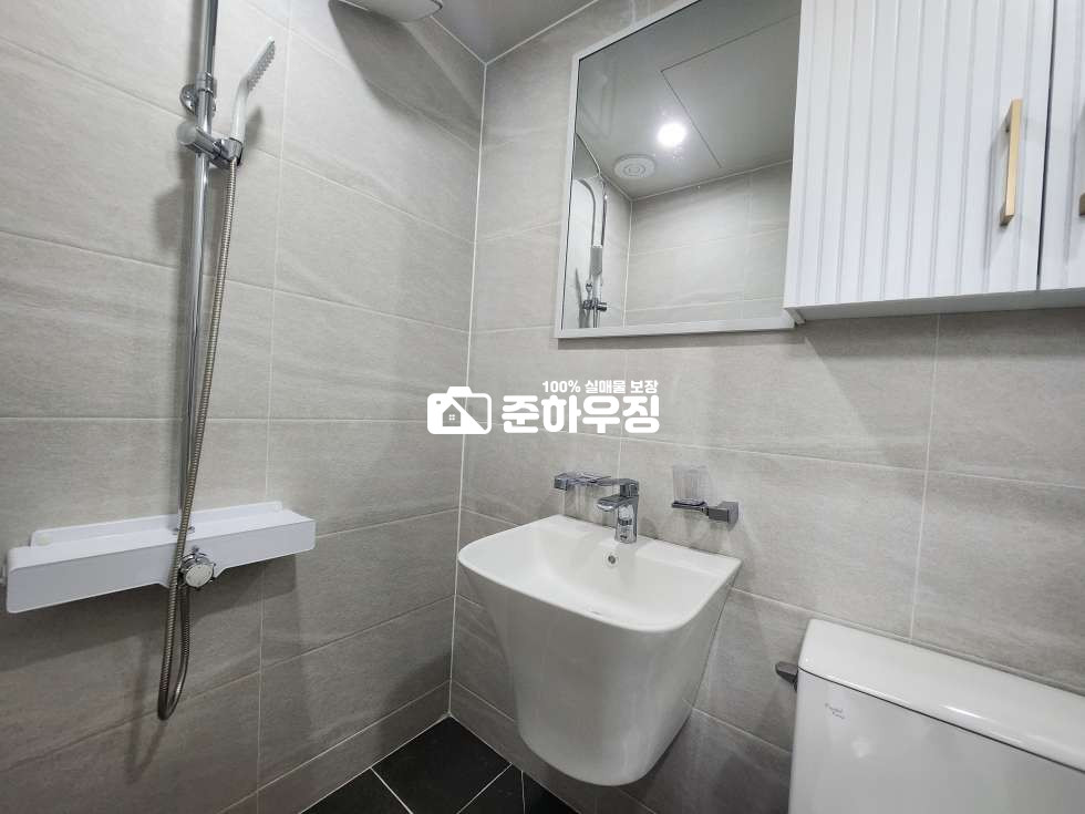 경기 안양만안구 안양동 안양시 안양동에 위치한 특별한 4룸! 뻥뷰+넓은 사이즈, 주변 시세 대비 정말 저렴한 주택 등기 현장 분양 매물번호 10619 사진 25