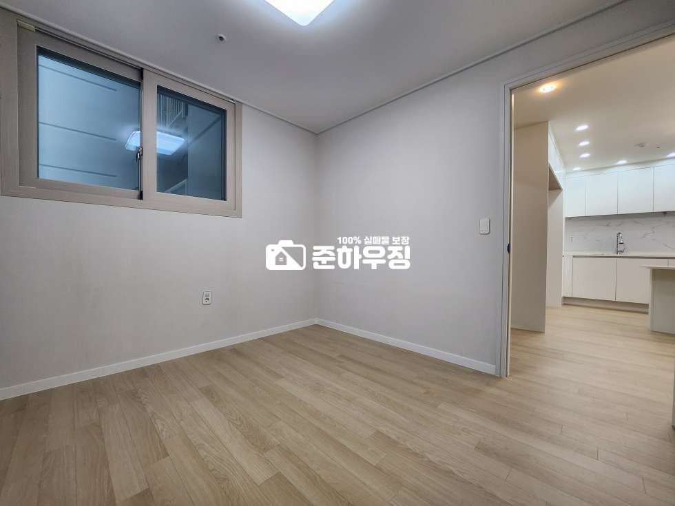 경기 안양만안구 안양동 안양시 안양동에 위치한 특별한 4룸! 뻥뷰+넓은 사이즈, 주변 시세 대비 정말 저렴한 주택 등기 현장 분양 매물번호 10619 사진 28