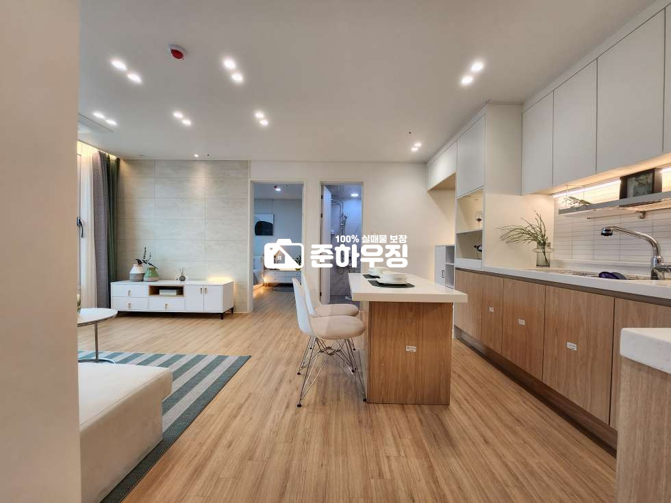 경기 부천원미구 원미동 부천시 원미동 신축 도시형 아파트 분양 현장, 기존 분양가 대비 최대-1.5억 할인,각종 혜택 덕분에 빠른 계약 진행중, 춘의역 역세권 도보가능한 신축 3룸 분양 매물번호 10620 사진 4