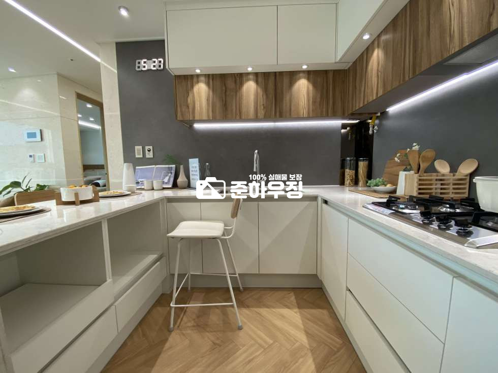 경기 부천원미구 심곡동 부천역 역세권 폭발적인 반응,한남 더 힐 시공팀이 직접 인테리어 참여!!! 가전 완벽 풀옵션 분양 매물번호 10762 사진 19