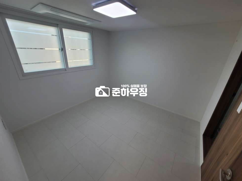 경기 안산상록구 본오동 안산 본오동 막 오픈한 신축 복층 4룸+테라스, 집 앞 바로 본오초등학교!!!고급 자재와 하이엔드급 인테리어 + 대왕 테라스까지 분양 매물번호 10765 사진 18