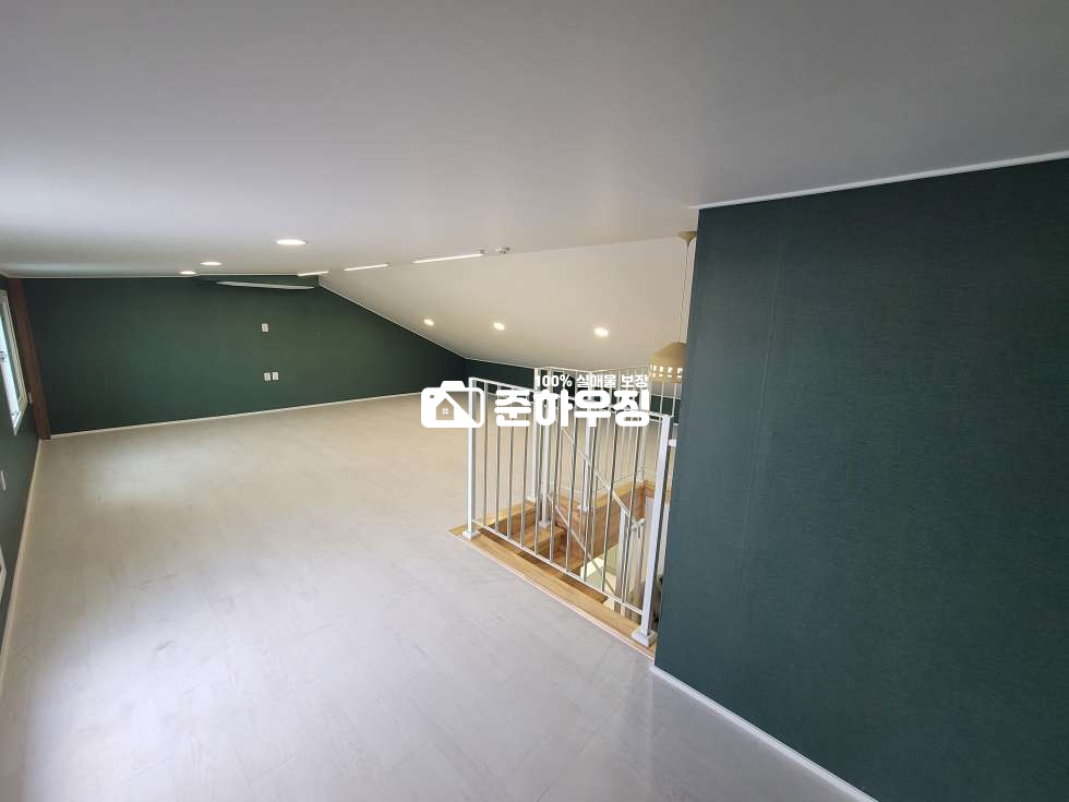 경기 안산상록구 본오동 안산 본오동 막 오픈한 신축 복층 4룸+테라스, 집 앞 바로 본오초등학교!!!고급 자재와 하이엔드급 인테리어 + 대왕 테라스까지 분양 매물번호 10765 사진 24